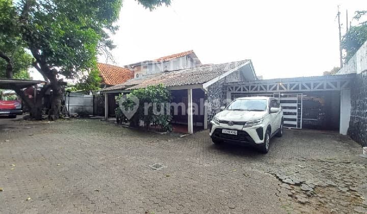 Rumah Mendekati NJOP Bonus Tanah Luas di Pancoran Jaksel S9631