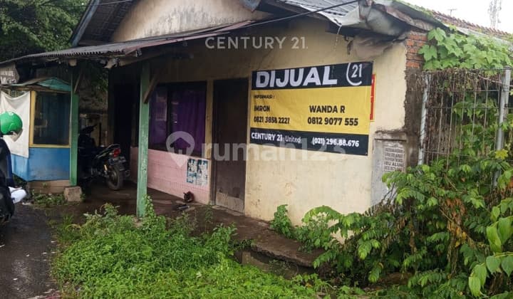 Old House Strategic Location Suitable For Business In Klari S9210