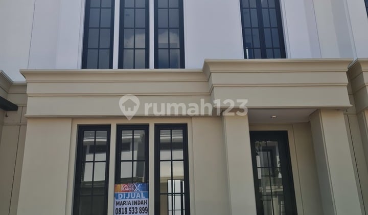 New Fresh White House Dian Istana Home