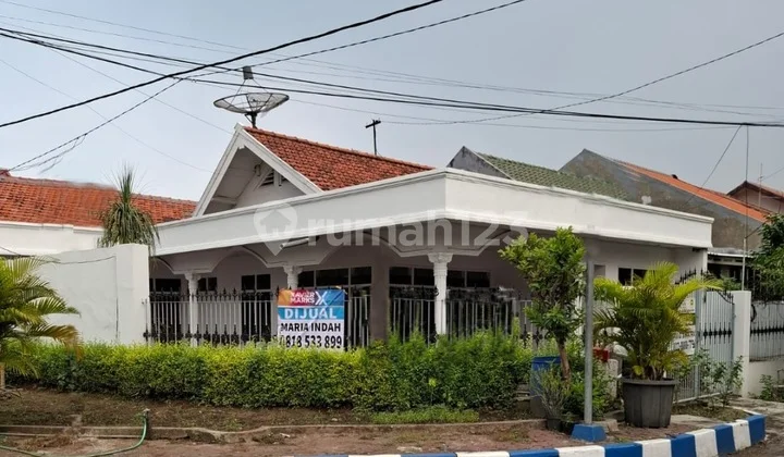 Affordable Sale: Andayani's Sun-Drying House, Just a Step Away from the Main Road