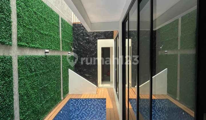 Dijual Rumah Brand New Private Pool Semi Furnish Bintaro Jaya
