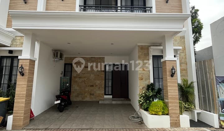 For Sale Semi-Furnished Classic Modern House Adjacent to South Jakarta