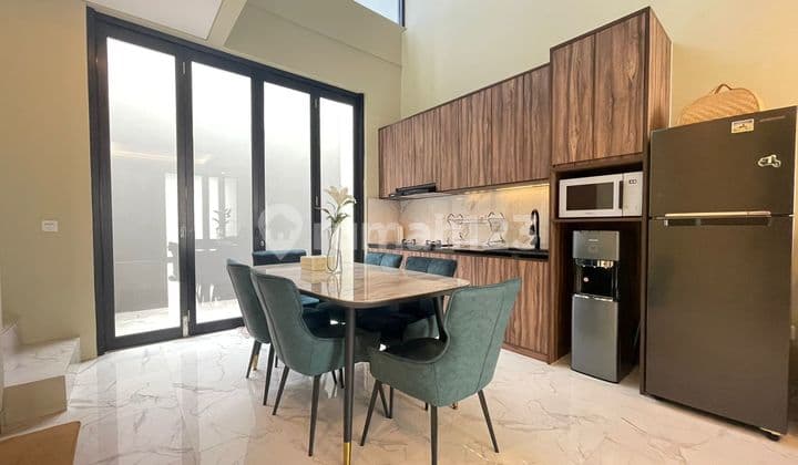 Dijual Rumah Modern 4 Lt Disegn By Emperio Archithect Jaktim