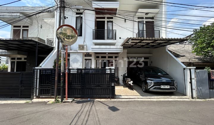 Rumah Bsgus Siap Huni Jalan 1 Mobil Lebar Dekat Taman Lingkungan Aman Nyaman dan Tenang