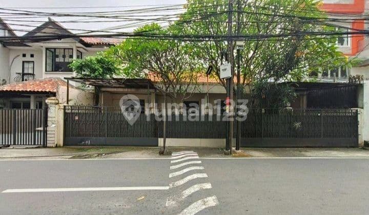 Rumah Cocok Untuk Kantor Akses Jalan 2 Mobil Dekat Dengan Perkantoran