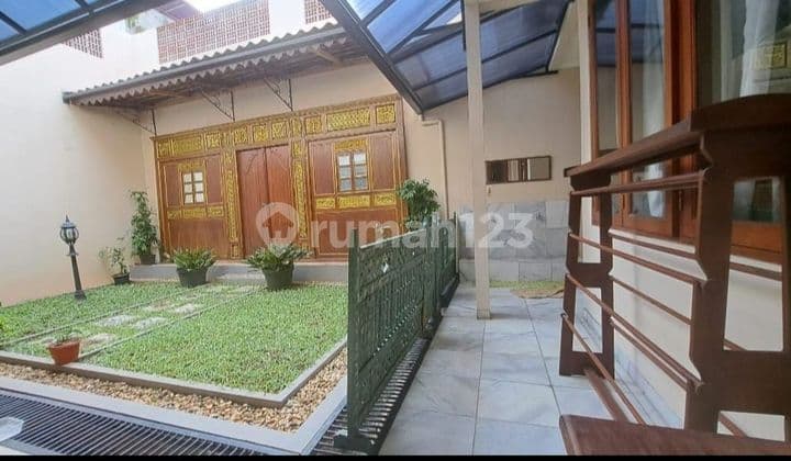 Rumah Bintaro Sektor 1