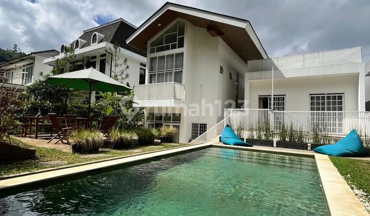 Rumah Villa Furnished Ada Swimming Pool Resor Dago Pakar