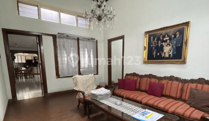Rumah Dijual 2 Lantai Cibeunying Sayap Riau Bandung