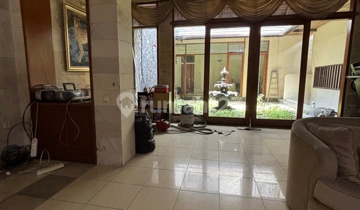 For Sale 2-Story House In Setraduta Complex