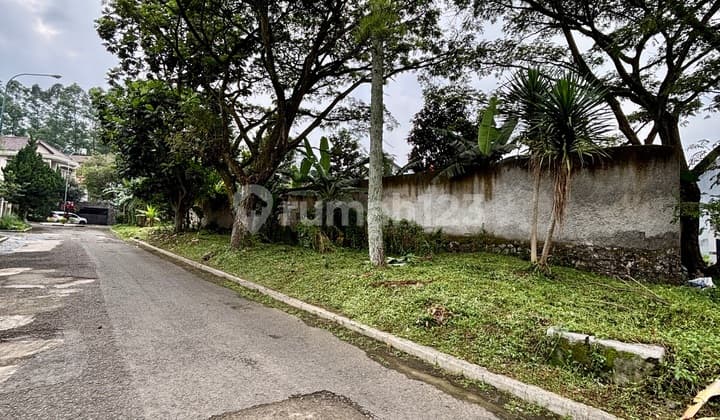 Dijual Tanah Eksklusif Di Mainroad Komplek Setraduta