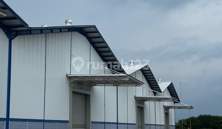 Disewa Gudang Baru Akses Kontainer 40 Feet di Batujajar