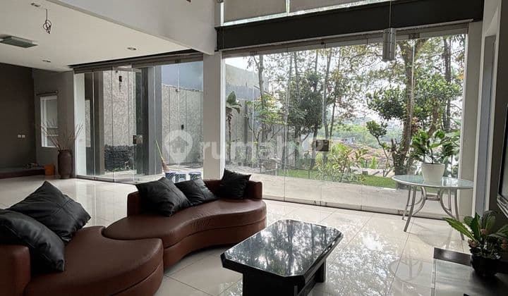 For Sale Lake View House In Kota Baru Parahyangan