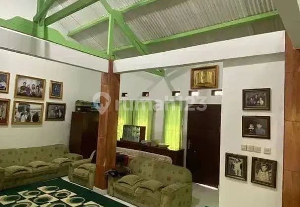 Turun Harga Dijual Rumah Villa +Cafe Halaman Luas Pakuhaji Bandung Barat