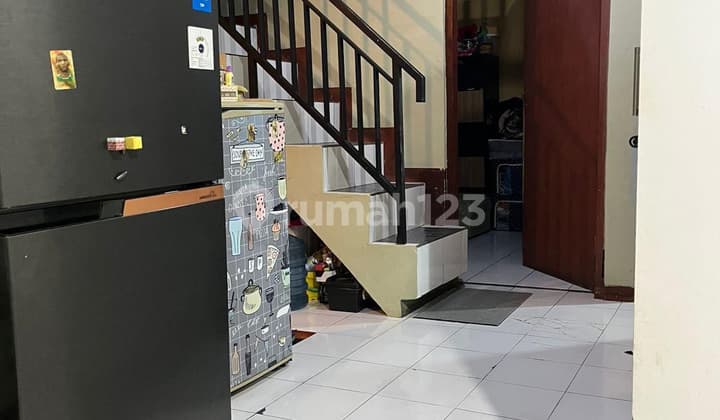English: House, 2 Floors, Freehold (SHM), in South Cimahi