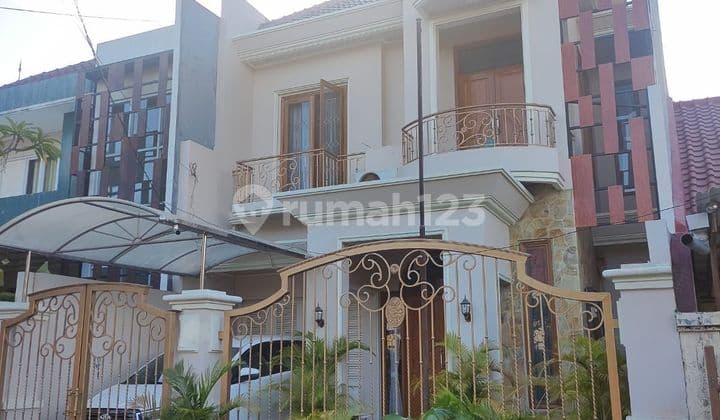 Dijual Rumah model Klasik Modern yg sangat menarik dan cantik di Galaxy Bumi Permai 2 Surabaya