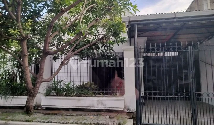 Dijual Rumah Minimalis Terawat & Siap Huni di Manyar Tompotika Dijual Rumah Minimalis Terawat & Siap Huni di Manyar Tompotika