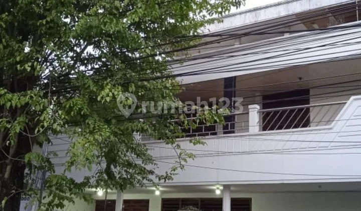 Dijual Rumah 3 Lt di Raya Dukuh Kupang Barat Dijual Rumah 3 Lt di Raya Dukuh Kupang Barat