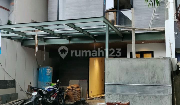 Dijual Rumah Mewah, Minimalis, Gress 3 Lantai Dharmahusada, Surabaya