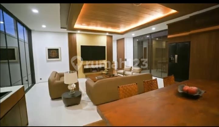 Dijual Villa Exclusive Full Furnished Di Seminyak, Kuta Bali