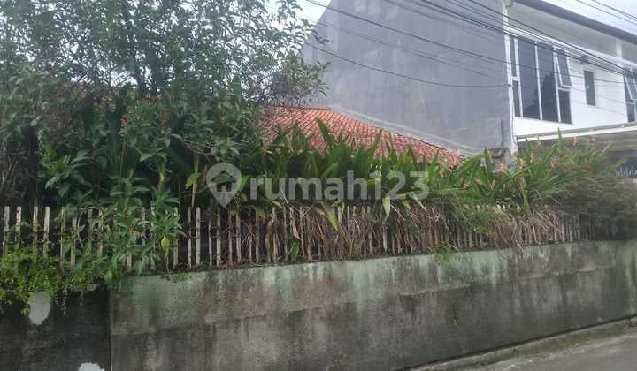 Rarely Available!! Land Counting House in Kembar