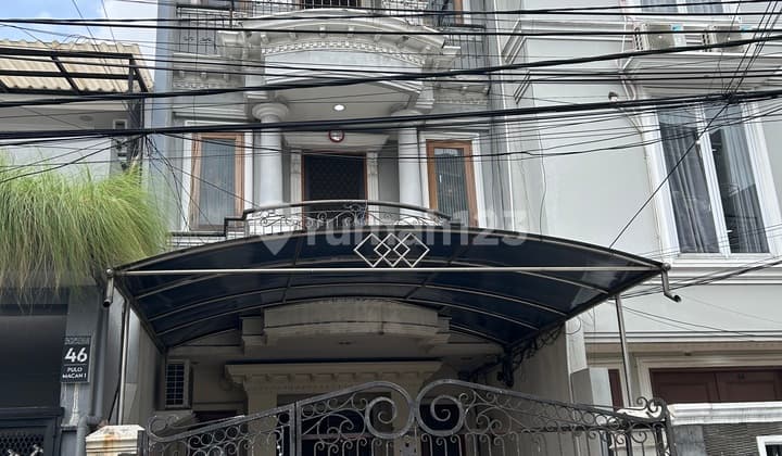 Rumah Siap Huni Bebas Banjir Di Tomang