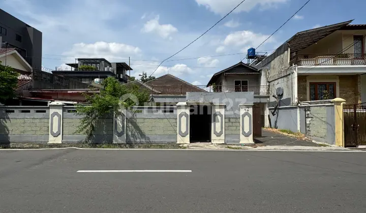 Rumah Hitung Tanah di Cipete, Jakarta Selatan Strategis