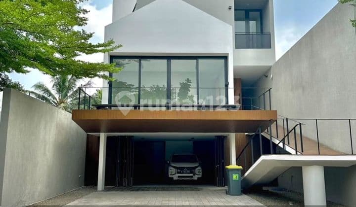 Dijual Rumah Ampera, Jakarta Selatan Baru dan Nyaman