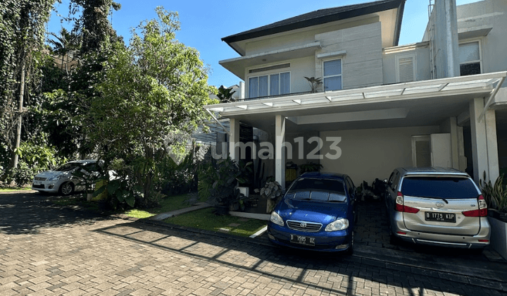 Rumah di Serenia Hills, Lebak Bulus, Jakarta Selatan