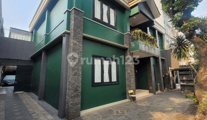 Rumah di Cipete, Jakarta Selatan Dekat Stasiun Mrt