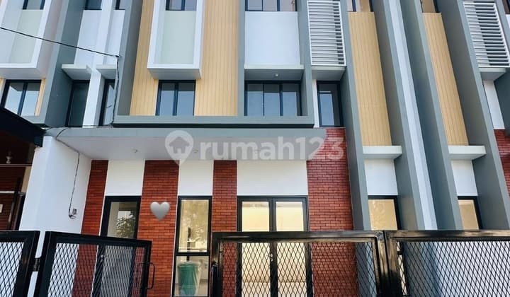 Ruko Phr Hybridhome Bekasi Strategic Facing Boulevard