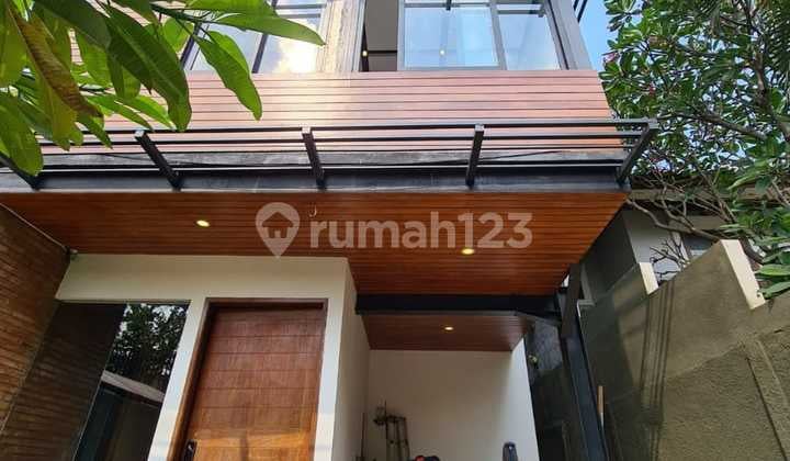Rumah Siap Huni Bagus Semi Furnished di Cipete, Jakarta Selatan