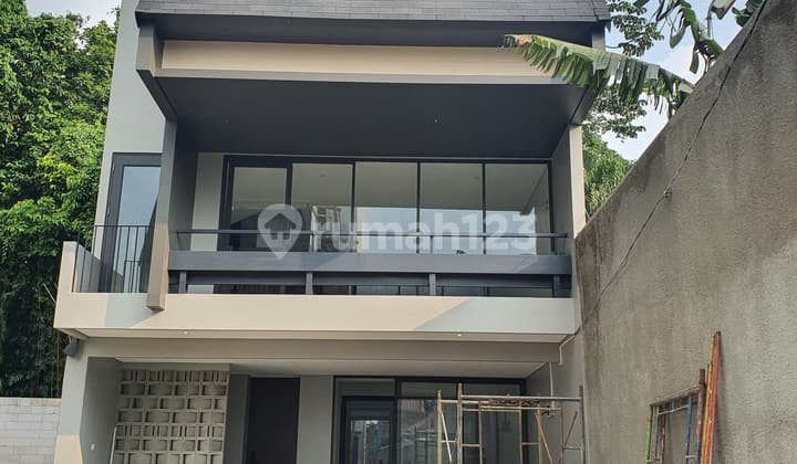 3-Story Ready-to-Occupy SHM House in Kemang, South Jakarta