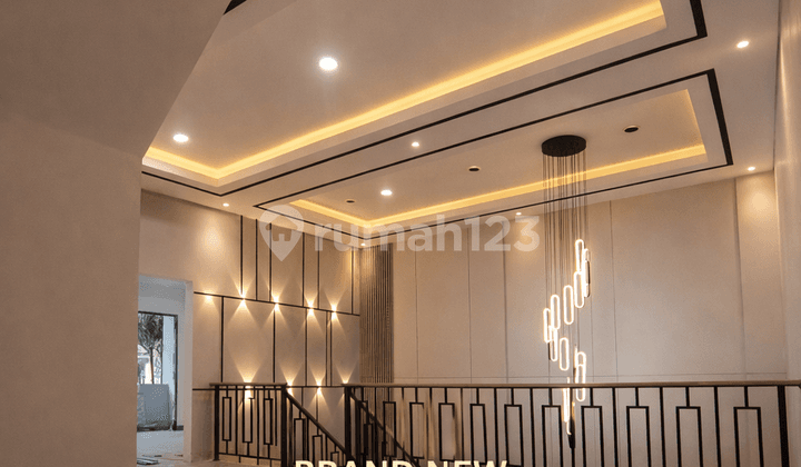 Rumah Mewah 3Lt Taman Palem Lestari - LB 295, High Ceiling