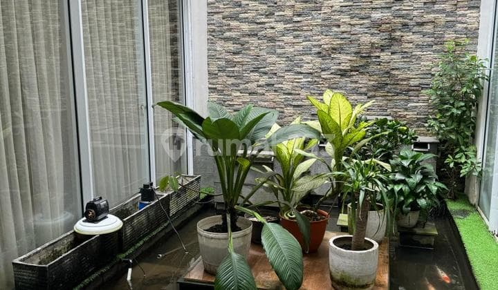 Riviera Metland 10x18 Semi Furnished Luxury Toll Access Near Puri