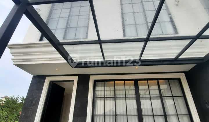 New Cluster Victoria Anwa Classic-Style Residence in Meruya