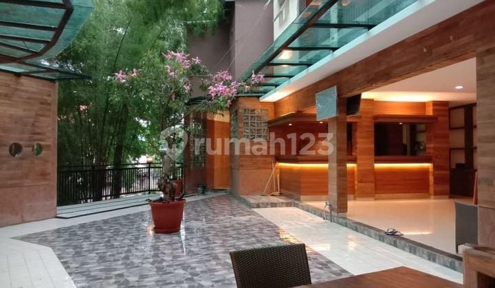 Gedung Mewah 3 Lantai di Prapanca Jaksel Spec Mahal