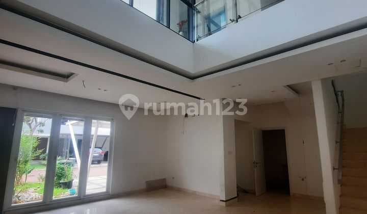 Rumah 2,5 Lantai di Riviera Metland Puri 10x18- Di Bawah Market Price