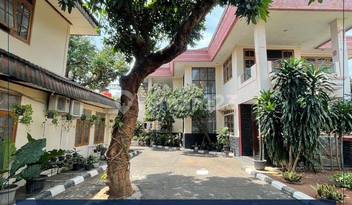 Ada 2 Rumah Satu Halaman. Murah & Bagus Kav Hankam Joglo Sgt Luas