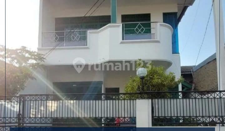 Very Cheap & Good Ready-to-Live-in House Meruya West Jakarta