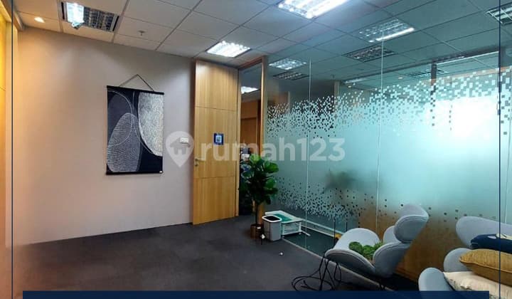 Dijual Murah & Bagus. Office Space Lippo St Moritz, Siap Pakai