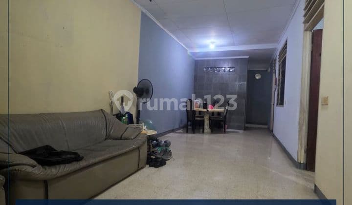 Dijual Cepat Rumah Dalam Komplek Lokasi Strategis di Jelambar, Jakarta Barat