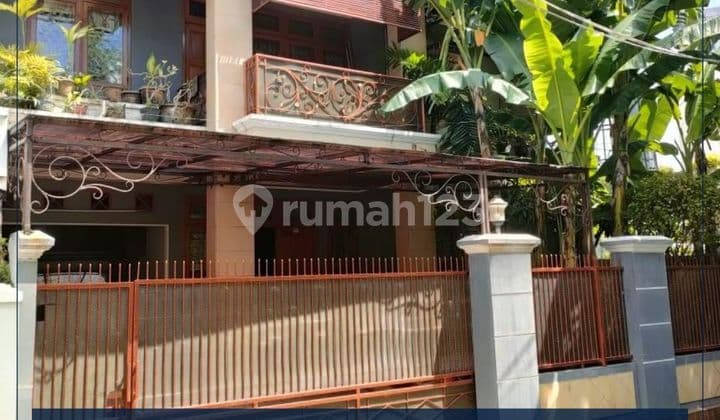 Dijual Cepat Rumah Modern Siap Huni Lokasi Sangat Strategis Di Senayan, Jakarta Selatan