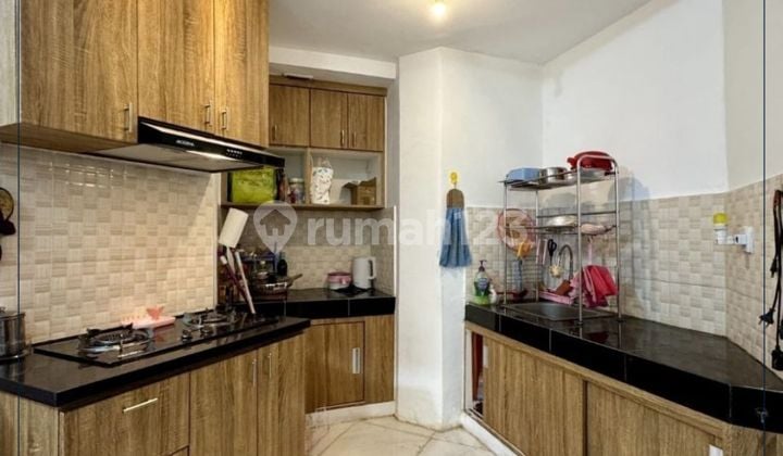 For Quick Sale Affordable 3br Apartment Fully Furnished Many Facilities Swimming Pool View At Mediterania Gajah Mada Apartment, West Jakarta