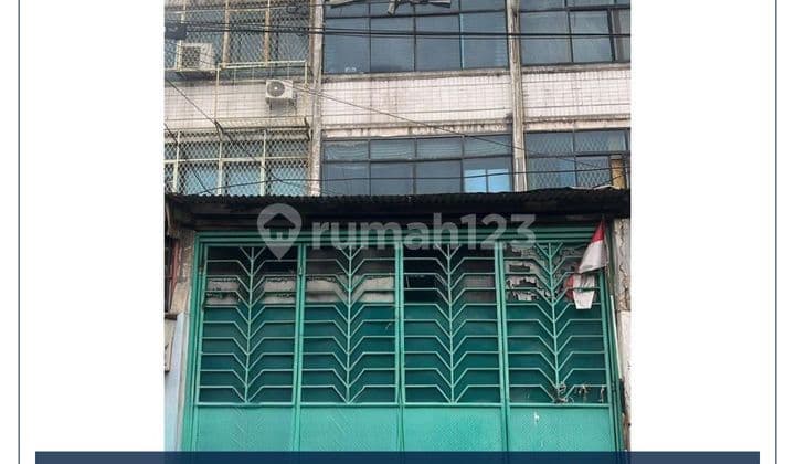 Dijual / Disewa - Ruko Siap Pakai Lokasi Sangat Strategis Bangunan 4 Lantai Di Jakarta Barat