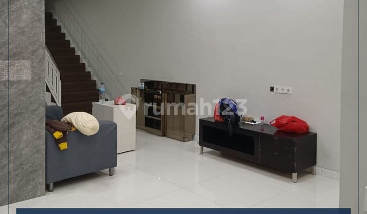 Dijual Cepat Rumah Tinggal Furnished Siap Huni Lokasi Strategis Di Taman Semanan Indah, Jakarta Barat