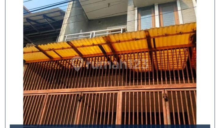 Dijual / Disewa - Rumah Tinggal Bisa Untuk Usaha Sangat Strategis & Bisa Kpr Di Jakarta Barat