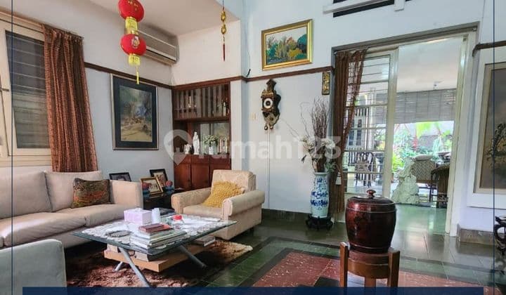 Dijual Cepat Rumah Lama Dikawasan Elite Lingkungan Tenang & Nyaman Di Menteng, Jakarta Pusat