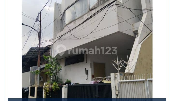 Dijual Murah Rumah Tinggal Siap Huni Bangunan 2 Lantai Lokasi Strategis Di Tanjung Duren, Jakarta Barat