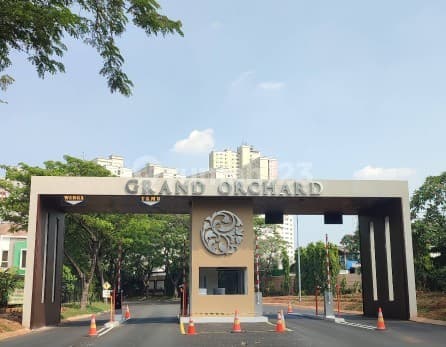 Turun Harga! Hunian Nyaman Renovated 2 Lantai di Grand Orchard
