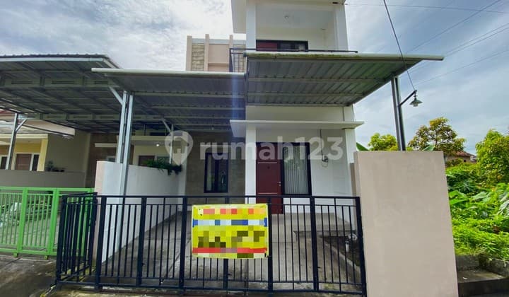 Rumah Murah Siap Huni 5 Kamar Tidur Dekat Resto Jejamuran